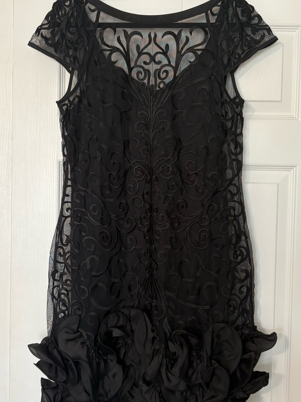 Guess Women's Floral-Lace Ruffled-Hem Sheath Dress - Picture 3 of 7